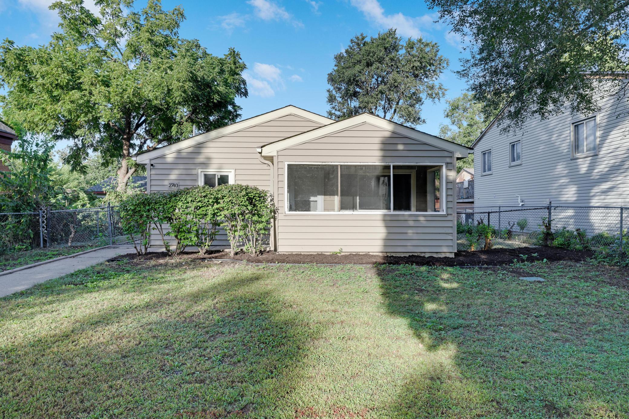17th Ave, Minneapolis, MN 55407