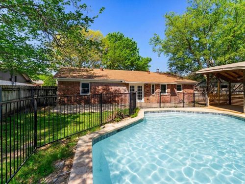 6620 Bernadine Dr, Watauga, TX, 76148-2803 | Card Image