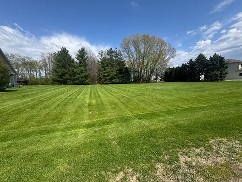 11755 Ellwood Greens Rd, Genoa, IL, 60135-8140 | Card Image