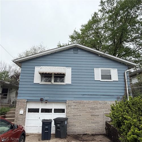 574 Fulmer Ave, Akron, OH, 44312-2037 | Card Image