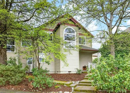 2150 Siskiyou Blvd, Ashland, OR, 97520-2531 | Card Image