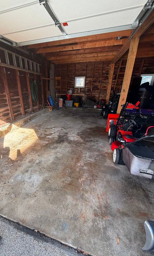 47 Morgan St, Manchester, NH, 03102-3436 | Card Image