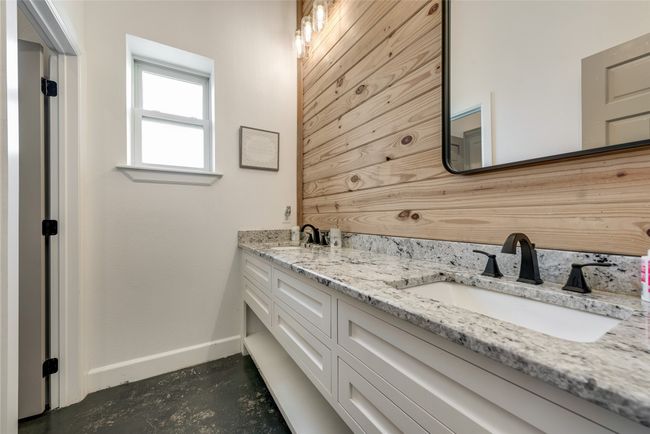 8310 Old Springtown Rd, House other with 4 bedrooms, 3 bathrooms and null parking in Springtown TX | Image 28