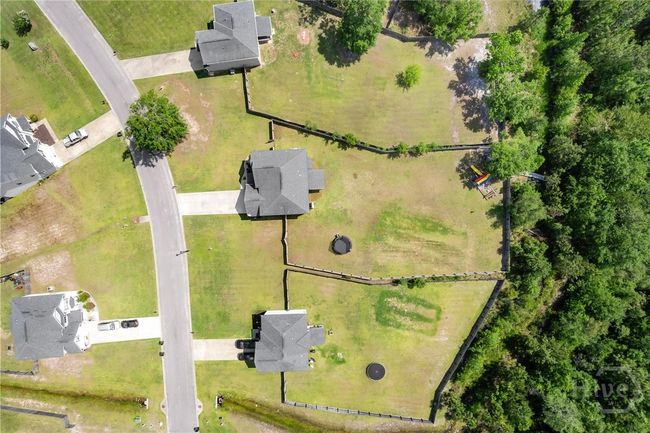 Move in ready gem! No flood insurance required! | Image 47