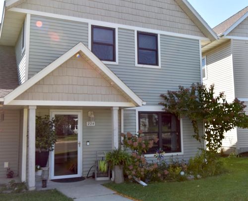 224 S Musket Ridge Drive, Sun Prairie, WI, 53590 | Card Image