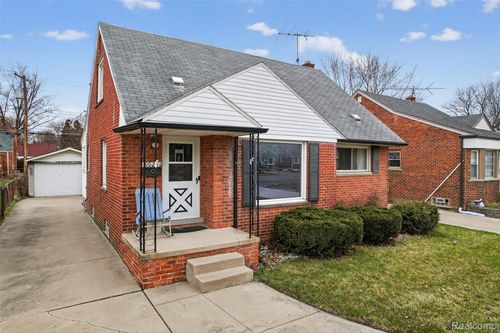 9923 Inkster Rd, Livonia, MI, 48150-3206 | Card Image