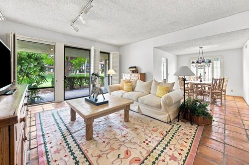 16 Toledo Dr, Rancho Mirage, CA, 92270-4615 | Card Image