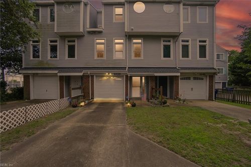 1039 Little Bay Ave, Norfolk, VA, 23503-1309 | Card Image