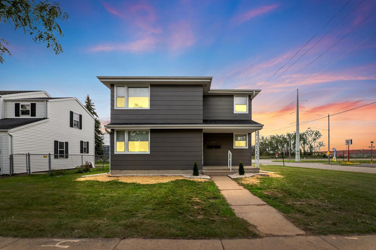 Norwood Ave, Green Bay, WI 54304