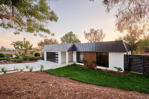 2025 Valley Road, Oceanside, CA, 92056 | Card Image