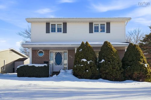 234 Chandler Dr, Lower Sackville, NS, B4C1Y2 | Card Image