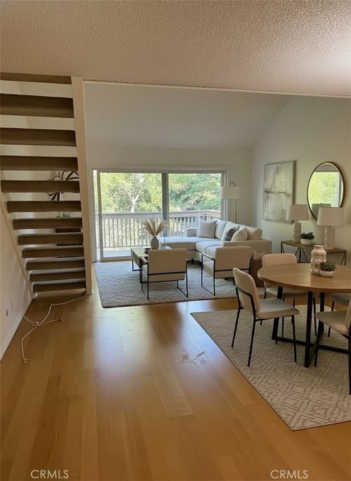 135-7101 Farralone Ave, Canoga Park, CA, 91303 | Card Image