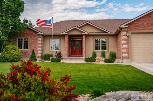 220 Stillwater Dr, Idaho Falls, ID, 83404-8346 | Card Image