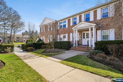 364 Ridgewood Ave, Ridgewood, NJ, 07450-3351 | Card Image