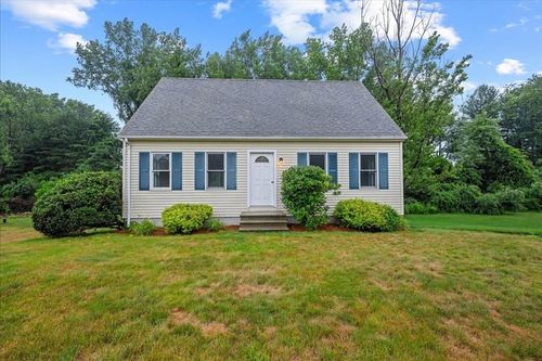 7 Sneade Dr, Oxford, MA, 01540-2739 | Card Image