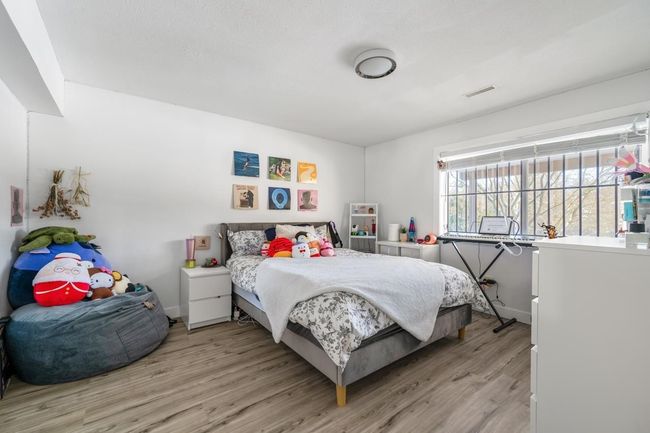 12753 261 St, House other with 5 bedrooms, 3 bathrooms and 10 parking in Maple Ridge BC | Image 29