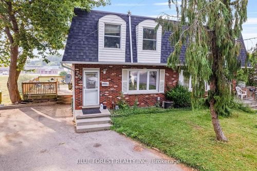 992 Eagle Crt, London, ON, N5Z4K6 | Card Image