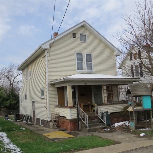 103 4th St Nw, Carrollton, OH, 44615-1313 | Card Image