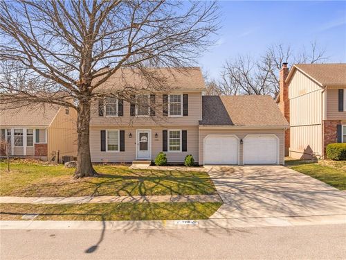 7216 Rene St, Shawnee, KS, 66216-3717 | Card Image