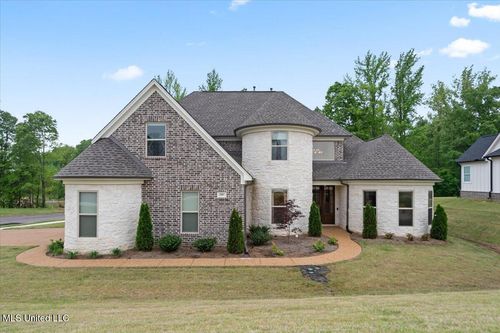 2587 Jaxon Dr, Hernando, MS, 38632-2582 | Card Image