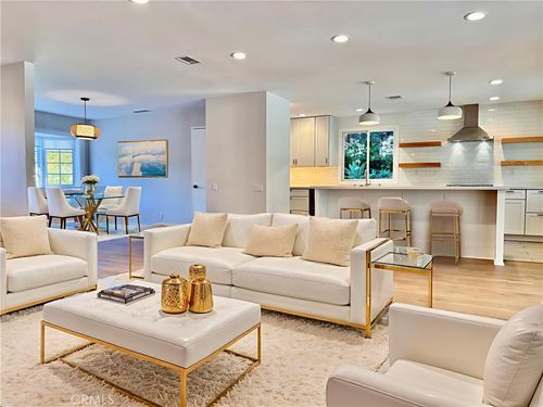 7063 Middlesbury Ridge Cir, West Hills, CA, 91307-1814 | Card Image