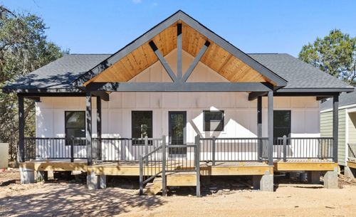 28 Wood Glen Dr, Wimberley, TX, 78676-2311 | Card Image