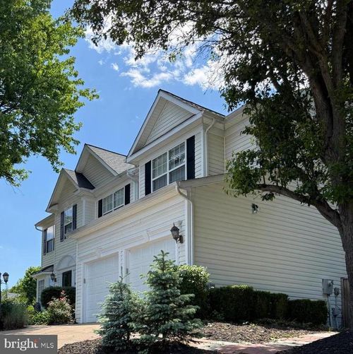3031 Chogburn Ln, DUMFRIES, VA, 22026-4502 | Card Image