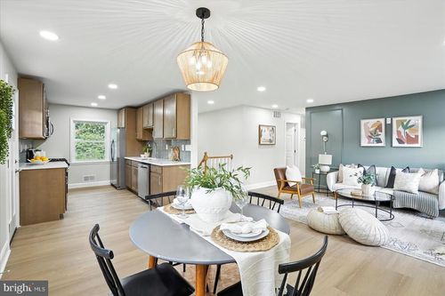 111 Cherry Valley Rd, REISTERSTOWN, MD, 21136-3231 | Card Image