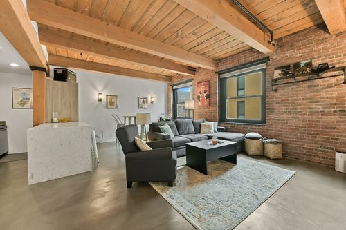 unit-403-90 Wareham St, Boston, MA, 02118-2749 | Card Image
