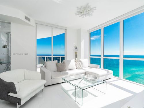 4709a-18201 Collins Ave, Sunny Isles Beach, FL, 33160-5153 | Card Image