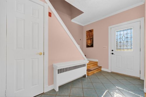 8 Garrett Pl, Carmel, NY, 10512-1306 | Card Image