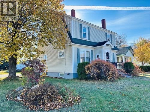 84 Howard St, Miramichi, NB, E1N1V8 | Card Image