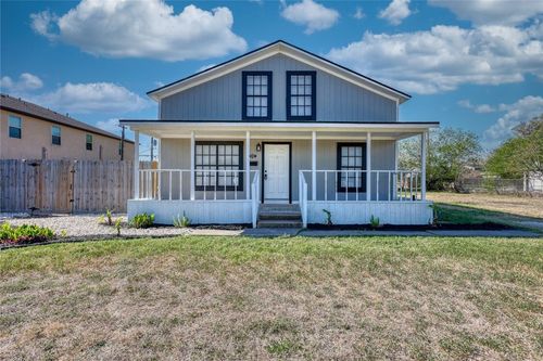 106 W Avenue E, Robstown, TX, 78380-2953 | Card Image