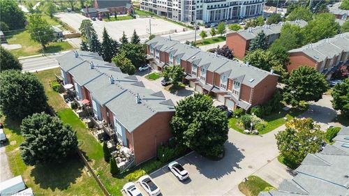 37-72 Stone Church Rd W, Hamilton, ON, L9B2H6 | Card Image