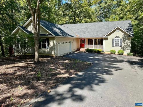 8 Birch Ct, PALMYRA, VA, 22963-2137 | Card Image
