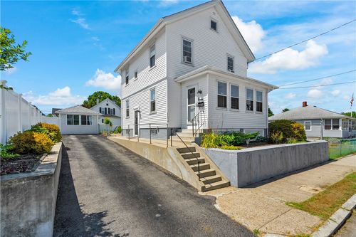 169 Wilmarth Ave, East Providence, RI, 02914-3423 | Card Image