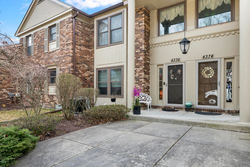 4376 Knightsbridge Ln, West Bloomfield, MI, 48323-1624 | Card Image