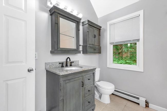 587 Essex Ave, House other with 3 bedrooms, 2 bathrooms and 4 parking in Gloucester MA | Image 26