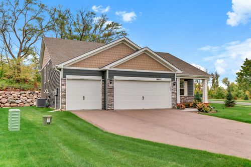 14487 Fernbrook Ln N, Dayton, MN, 55327-6106 | Card Image