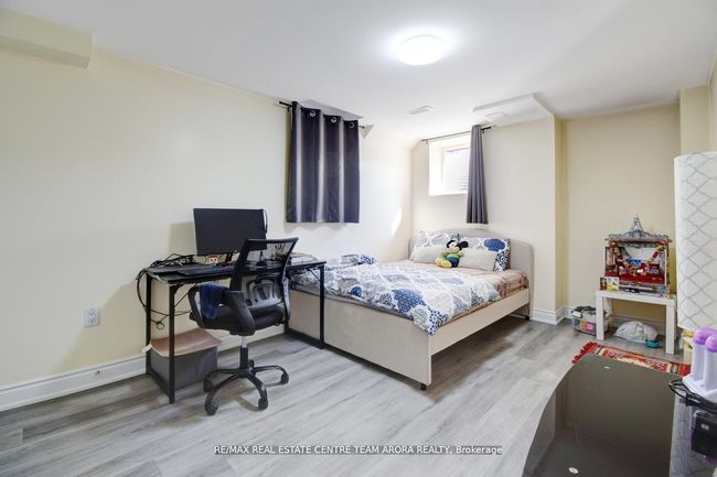 38 Rosewell Cres, House other with 8 bedrooms, 6 bathrooms and 4 parking in Georgetown ON | Image 37