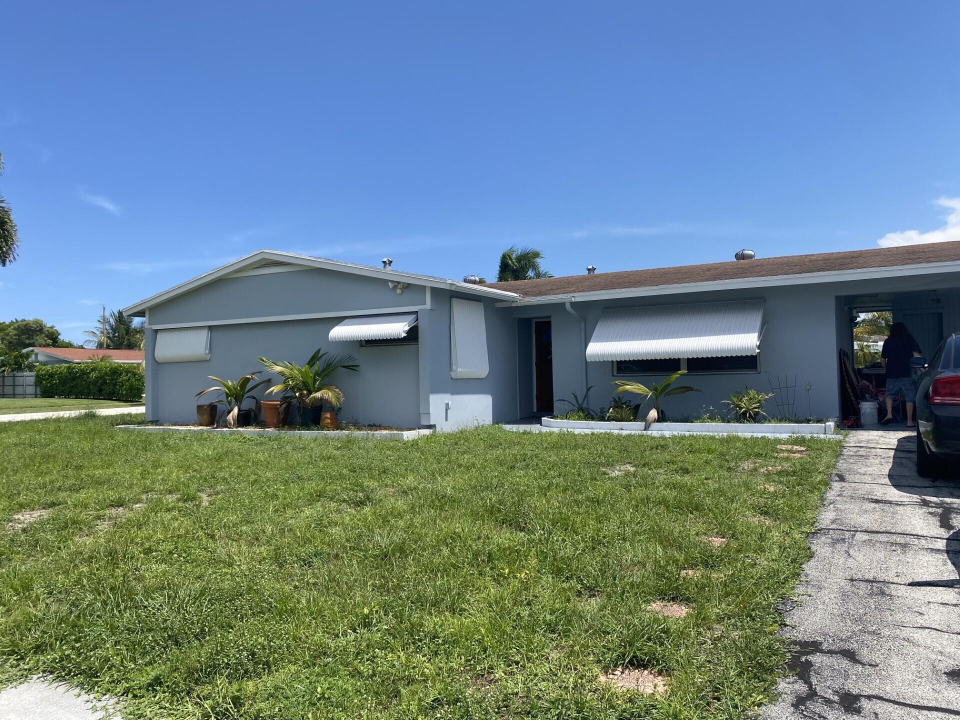 Collin Dr, West Palm Beach, FL 33406