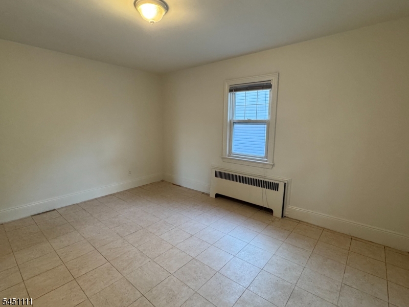 Residential Lease in Linden City 5
