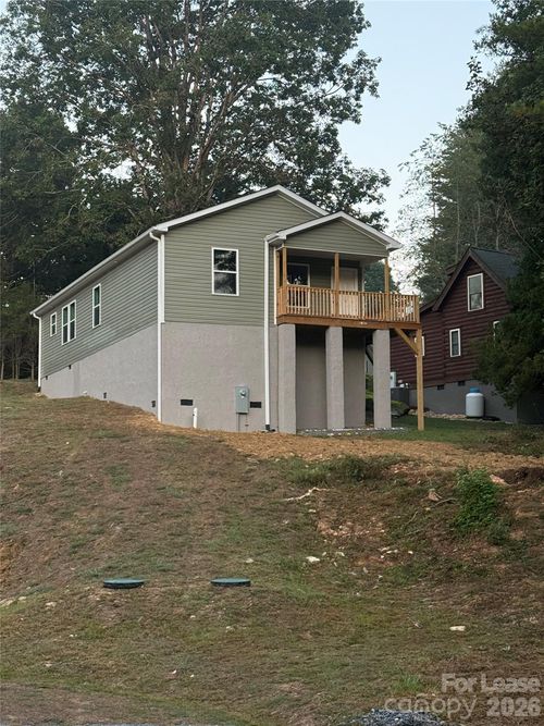 509 Bonner St, Hendersonville, NC, 28739-6707 | Card Image