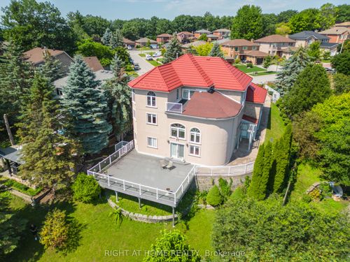 11 Thackeray Cres, Barrie, ON, L4N6J6 | Card Image