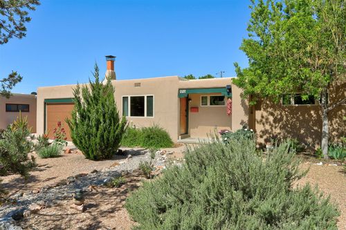 814 Rio Vista St, Santa Fe, NM, 87501-1550 | Card Image