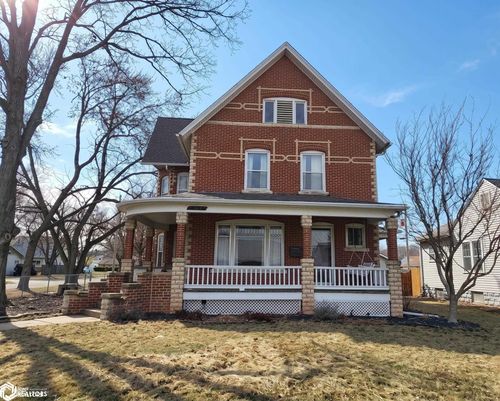 1735 Avenue F, Fort Madison, IA, 52627-2562 | Card Image