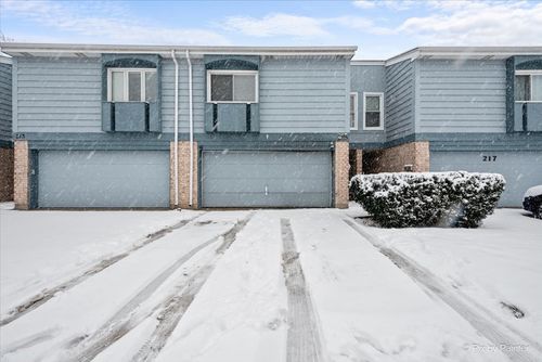 215 Lakeshore Ln, Bloomingdale, IL, 60108-1974 | Card Image