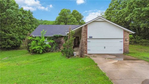 3830 Primrose Ln, Springdale, AR, 72764-8100 | Card Image
