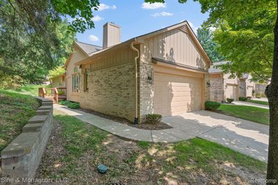 Walkway to front door | Image 2