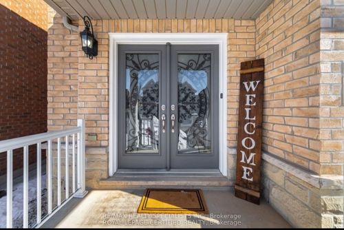 122 Teal Crest Cir, Brampton, ON, L6X2Z3 | Card Image